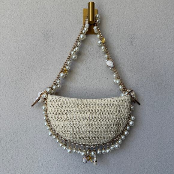 Other Handbags - SOLD!!! Straw Pearl Seashell Embellished Resortwear Shoulder Bag